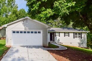 391 Rock Meadow Dr in Stone Mountain, GA - Building Photo