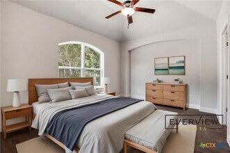 192 Weatherby Dr in Spring Branch, TX - Foto de edificio - Building Photo