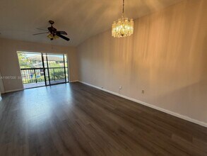 9971 Nob Hill Pl in Sunrise, FL - Building Photo - Building Photo