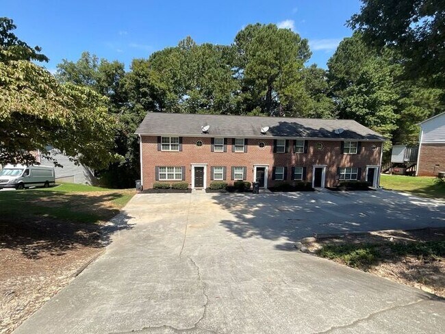 2657 Parkside Way SW in Snellville, GA - Foto de edificio - Building Photo