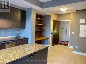 88 Sheppard Ave E in Toronto, ON - Building Photo - Building Photo