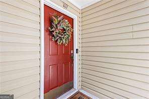 property at 98 Hampshire Ct