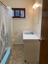 815 4th St SW in Valley City, ND - Foto de edificio - Building Photo