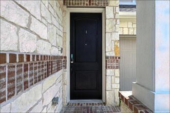 2284 Bower Ln in Carrollton, TX - Building Photo - Building Photo