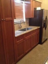 2325 Garfield St in Hollywood, FL - Building Photo - Building Photo