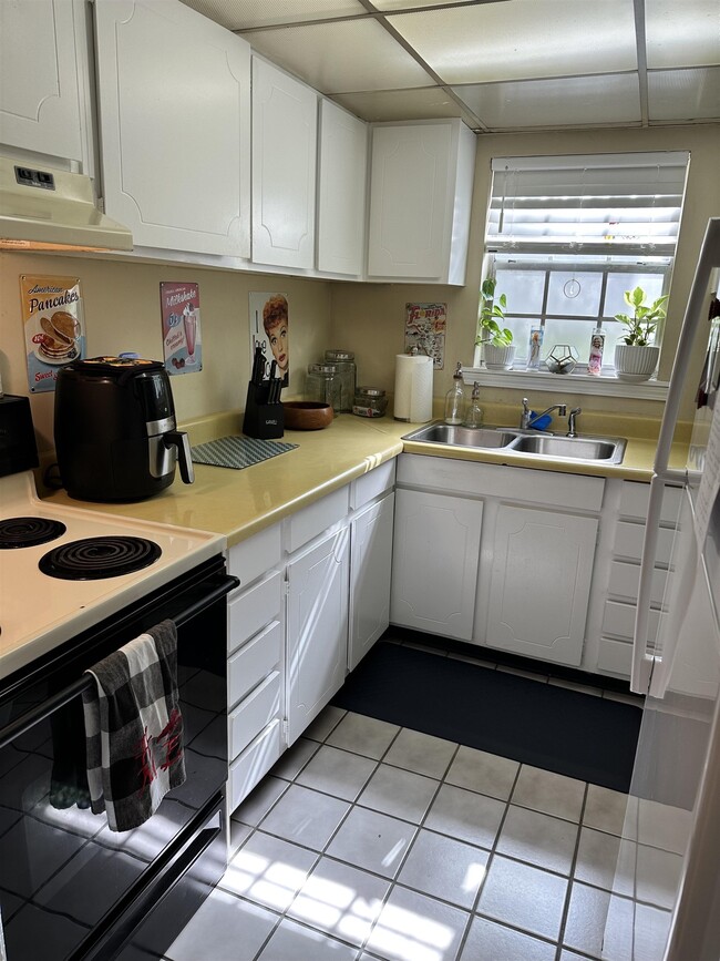 1625 Centerville Rd in Tallahassee, FL - Building Photo - Building Photo