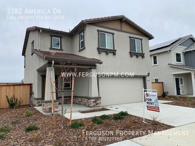 3382 America Dr in Lincoln, CA - Building Photo