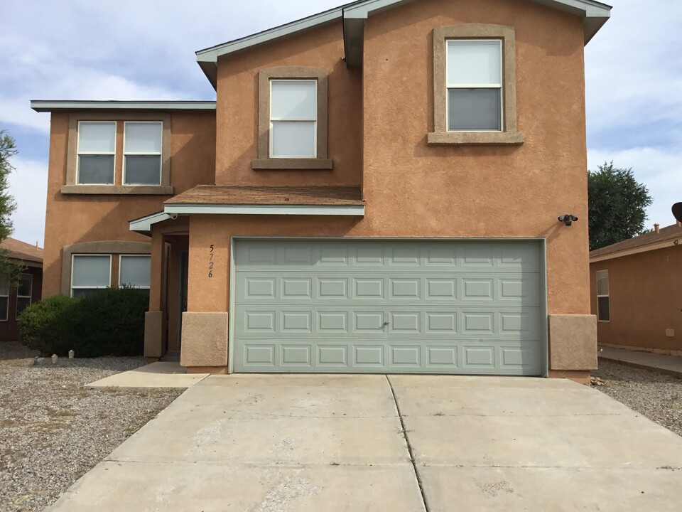 5726 Quay Dr NE in Rio Rancho, NM - Building Photo