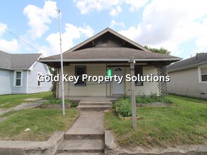 2732 Main St in Anderson, IN - Building Photo - Building Photo
