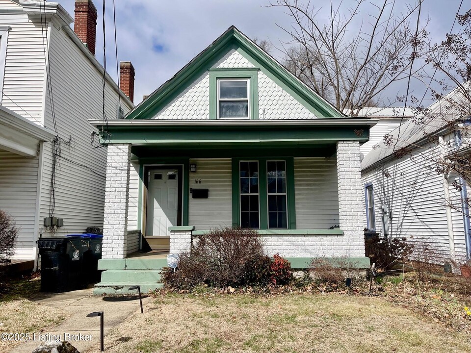 166 Pope St in Louisville, KY - Building Photo