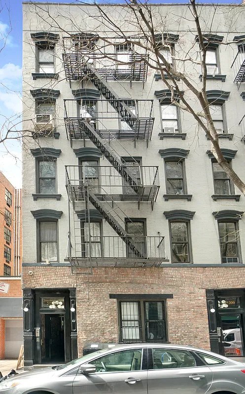 property at 0 Bleecker St
