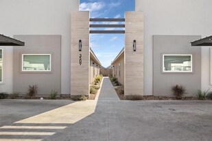 3509 Duke Ave, Unit 3509 in McAllen, TX - Building Photo