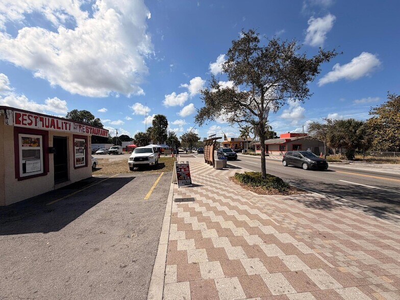 1551 NW 6th St, Unit 6 in Fort Lauderdale, FL - Foto de edificio