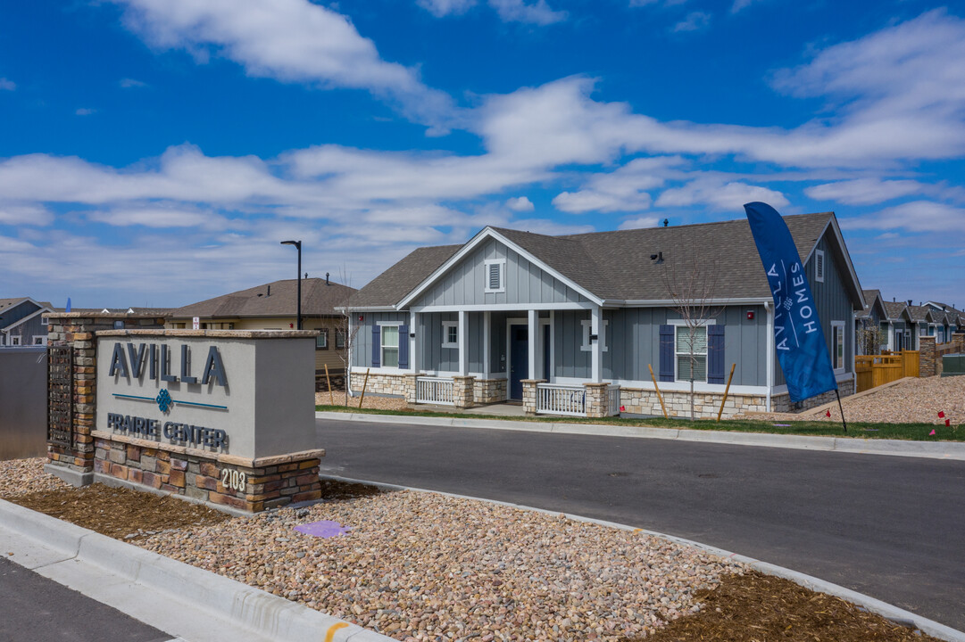 The Villas at Prairie Center in Brighton, CO - Foto de edificio