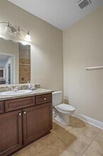 1974 Midyette Rd, Unit 1211 in Tallahassee, FL - Foto de edificio - Building Photo