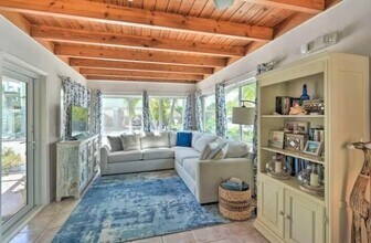 11456 5th Avenue Ocean in Marathon, FL - Building Photo - Building Photo