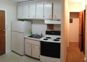 730 Bennington St, Unit 720-207 Apartamentos