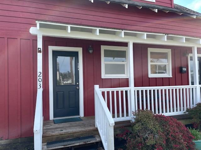 property at 203 16th St NE