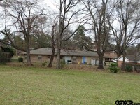 1220 Brookshire Dr photo'