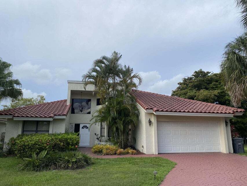 23186 L Ermitage Cir in Boca Raton, FL - Building Photo