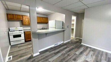 1338 Muskegon Ave NW in Grand Rapids, MI - Building Photo - Building Photo