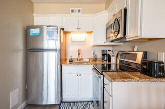 222 N Carolina Ave in Carolina Beach, NC - Building Photo - Building Photo