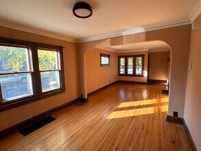 718 Griggs St N, Unit 718 Griggs St N in St. Paul, MN - Foto de edificio - Building Photo