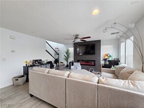 1255 Little Boy Blue Ave in Las Vegas, NV - Building Photo - Building Photo