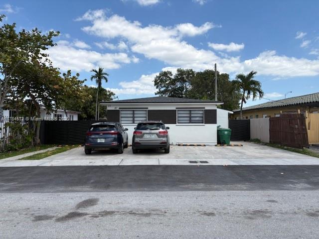 25 NW 48th Pl in Miami, FL - Building Photo