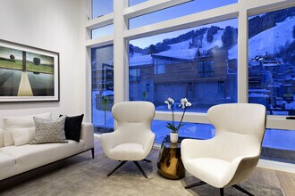 126 Juan St in Aspen, CO - Building Photo - Building Photo