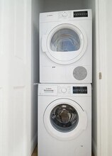 127 Avenue D in New York, NY - Building Photo - Building Photo