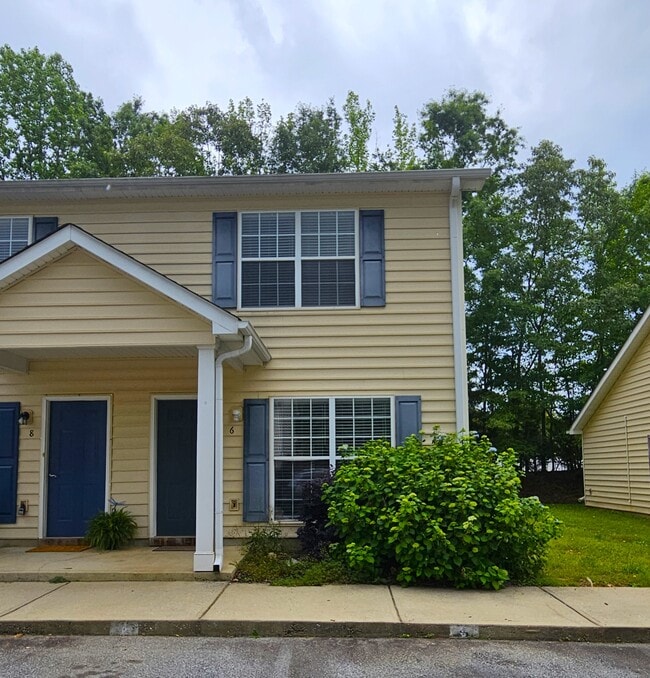 property at 6 Rimmon Trail