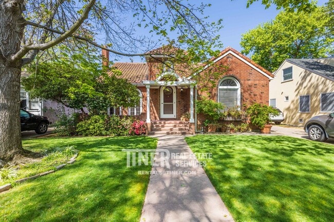 842 42nd St in Sacramento, CA - Building Photo - Building Photo