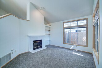 3733 248th Ave SE in Issaquah, WA - Building Photo - Building Photo