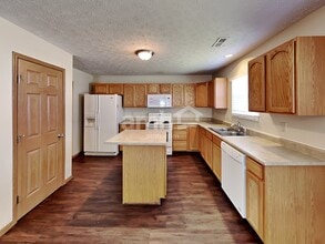 3862 Liriope St in Canal Winchester, OH - Building Photo - Building Photo