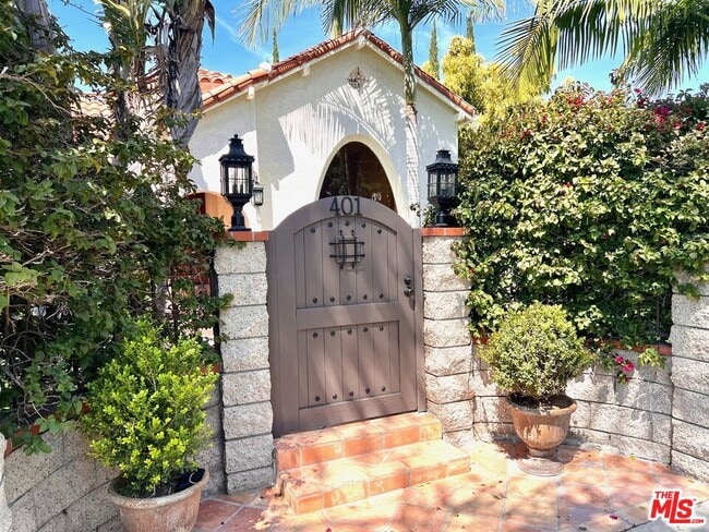 401 Kings Rd in West Hollywood, CA - Building Photo - Building Photo