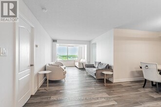 88 Grandview Way in Toronto, ON - Building Photo - Building Photo