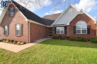 1303 Auldridge Dr in Christiana, TN - Building Photo - Building Photo