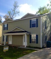 1336 Foxwood Pl in Gulfport, MS - Building Photo