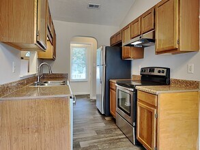 3724 Capps Hill Dr in Charlotte, NC - Building Photo - Building Photo