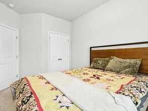 3645 Water Mist Ln, Unit Townhome in Raleigh, NC - Foto de edificio - Building Photo