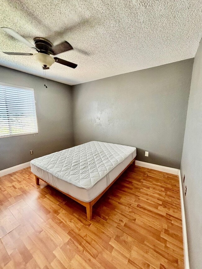 106 Coralwood Cir