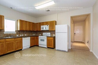 19026 Telford Way in Tomball, TX - Foto de edificio - Building Photo