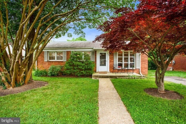 property at 708 N Florida St