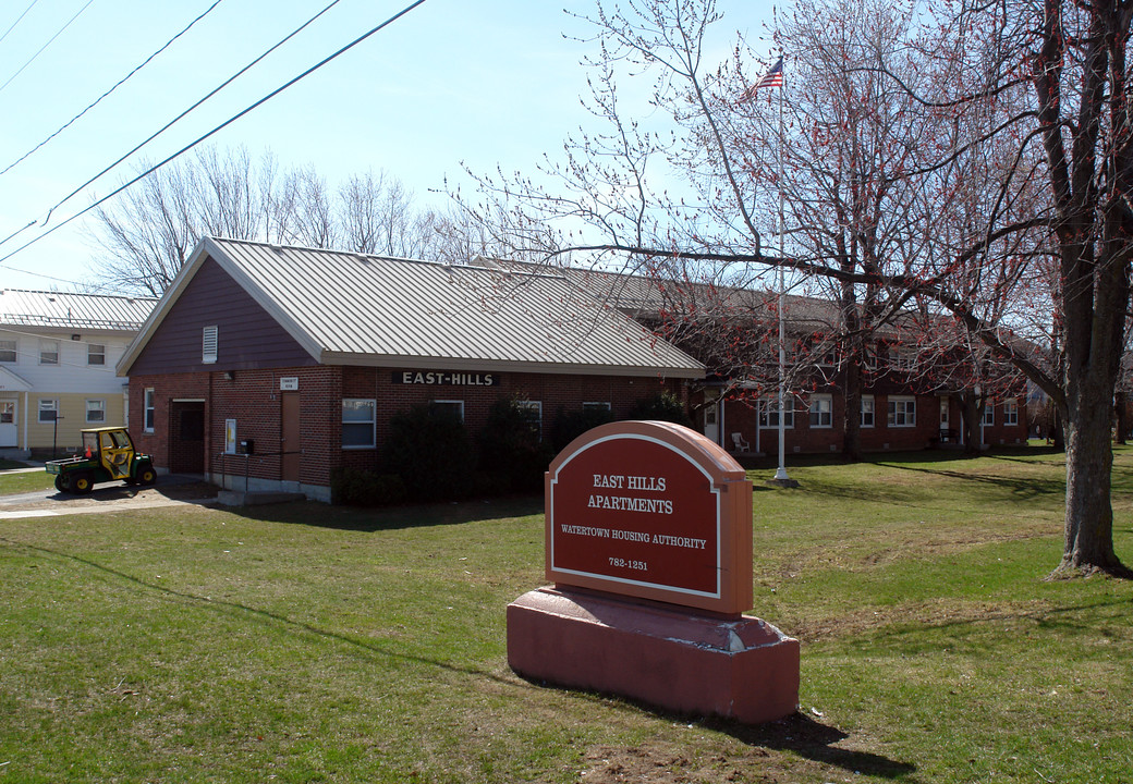 East Hills Apartments in Watertown, NY - Building Photo