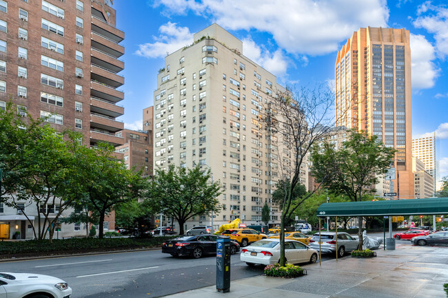 35 Park Ave in New York, NY - Building Photo - Building Photo