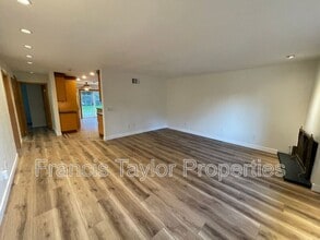 1545 Kenora St in Escondido, CA - Building Photo - Building Photo