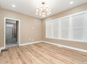 7634 S May St in Chicago, IL - Building Photo - Building Photo