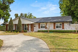 201 Cedarwood Dr in Maitland, FL - Building Photo - Building Photo