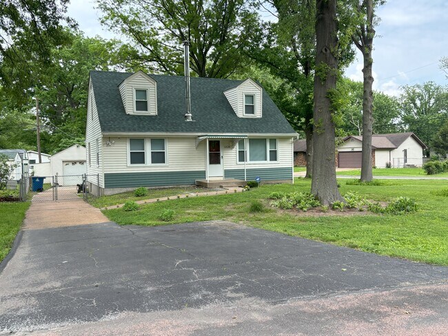 property at 12126 Valencia Ave